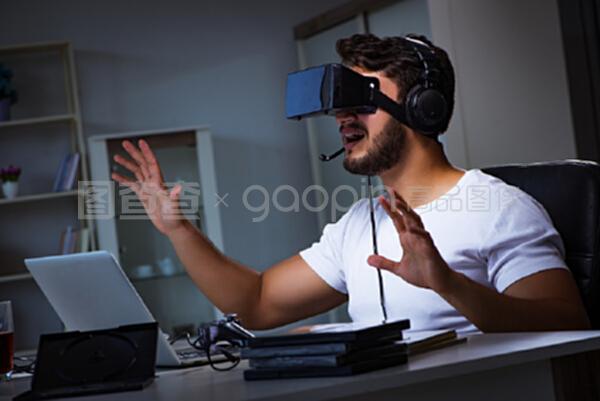 他喜欢的是你 推荐视频