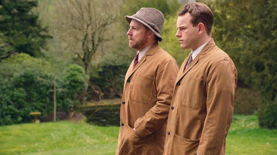 亚李·爸爸两个大盗