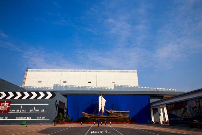 人蛇欲血战之与蛇共舞 视频主图