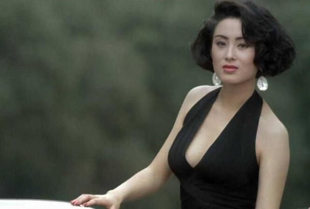 伞少女 视频主图