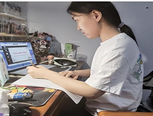 地狱村的春节 视频主图