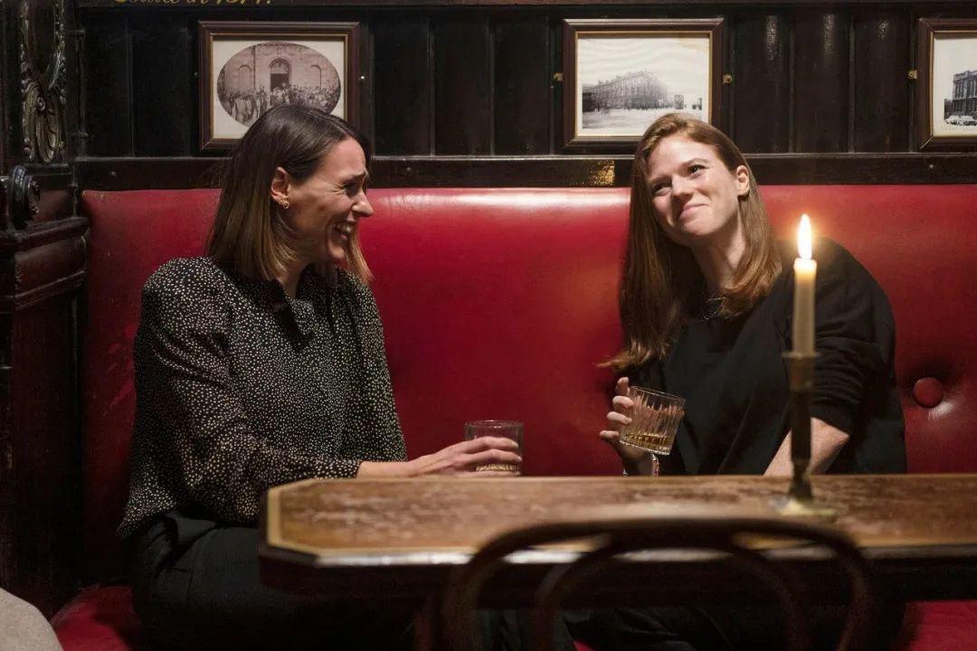 他夏天住在楼下 推荐视频