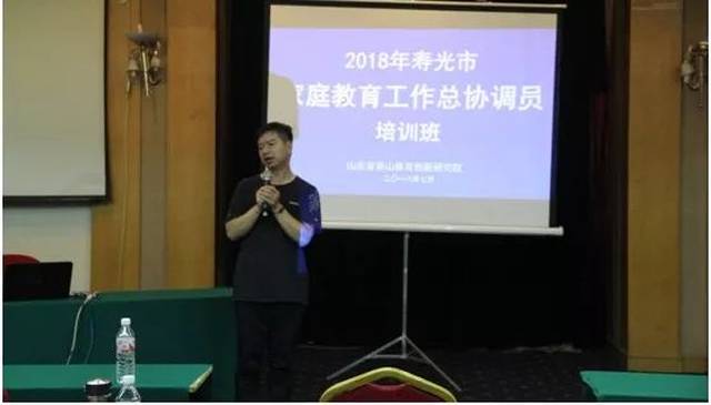 侏罗纪世界2 推荐视频