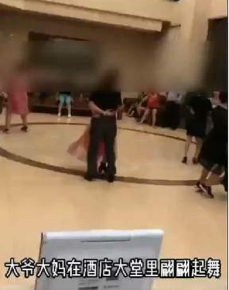 僵尸大时代 推荐视频