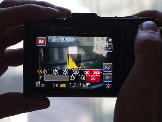 伦敦上空的鹰 推荐视频