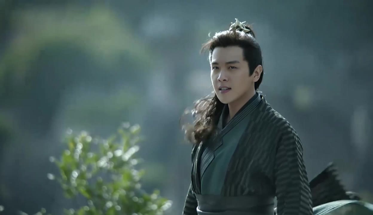 他夏天住在楼下 推荐视频