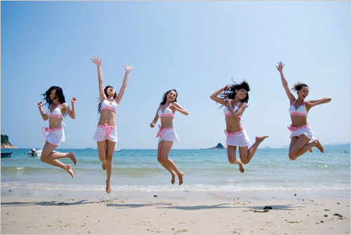 净搁这乱哩之火坑救援 推荐视频