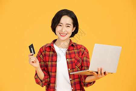 他喜欢的是你 产品图片