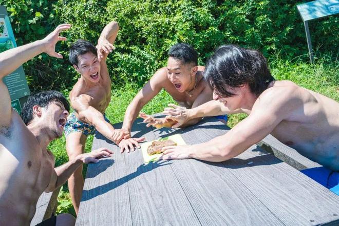 吸血少女大战再生萝莉 推荐视频