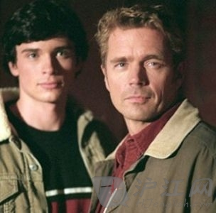 他夏天住在楼下 推荐视频