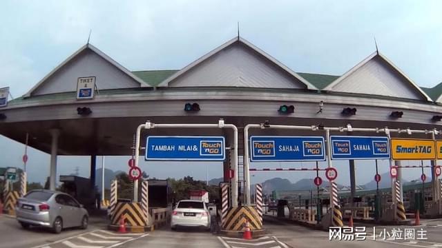 你在月夜里闪耀光辉 推荐视频